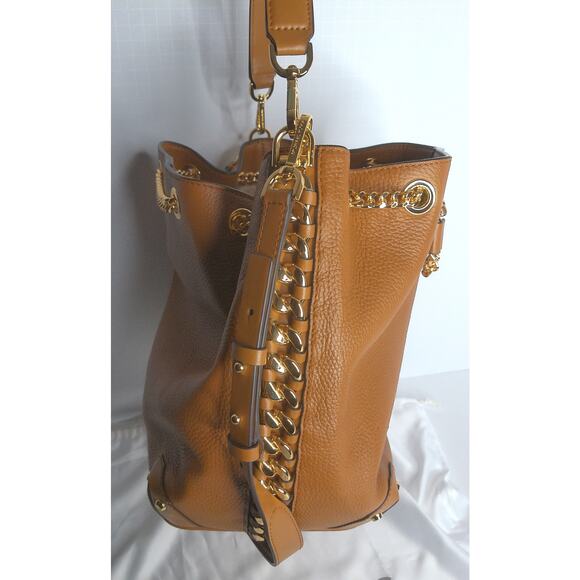 Michael Kors Alanis Large Pebbled Leather Bucket Bag Acorn New With Dust Bag - Picture 11 of 15